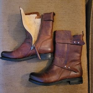 BLACKSTONE SHEARLING HARNESS BOOT 40